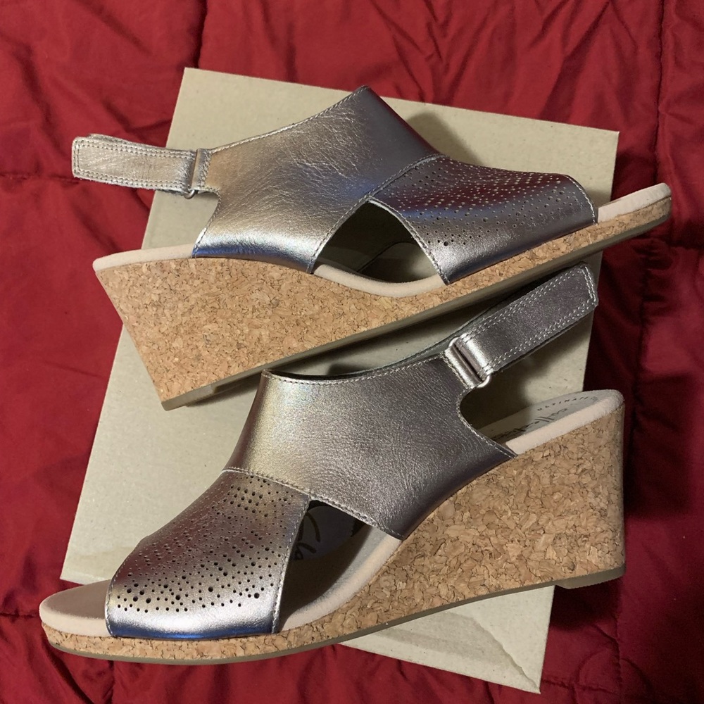 Clarks Lafley Joy in pewter metallic size 11w